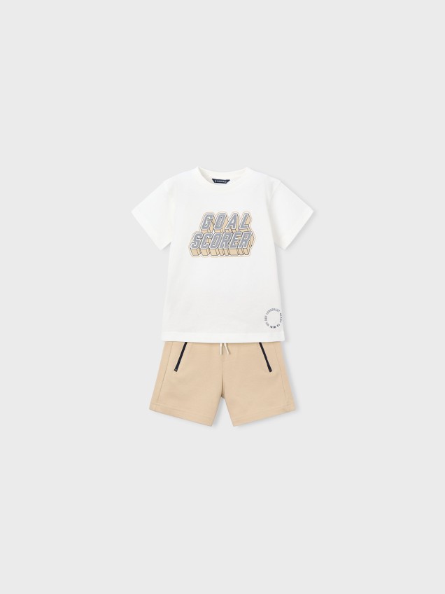 Conjunto de T-shirt e Cal��es