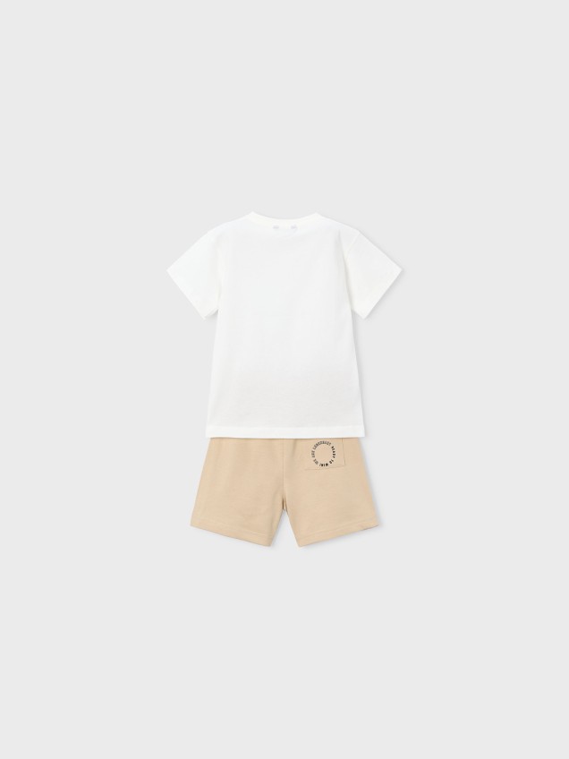 Conjunto de T-shirt e Calções