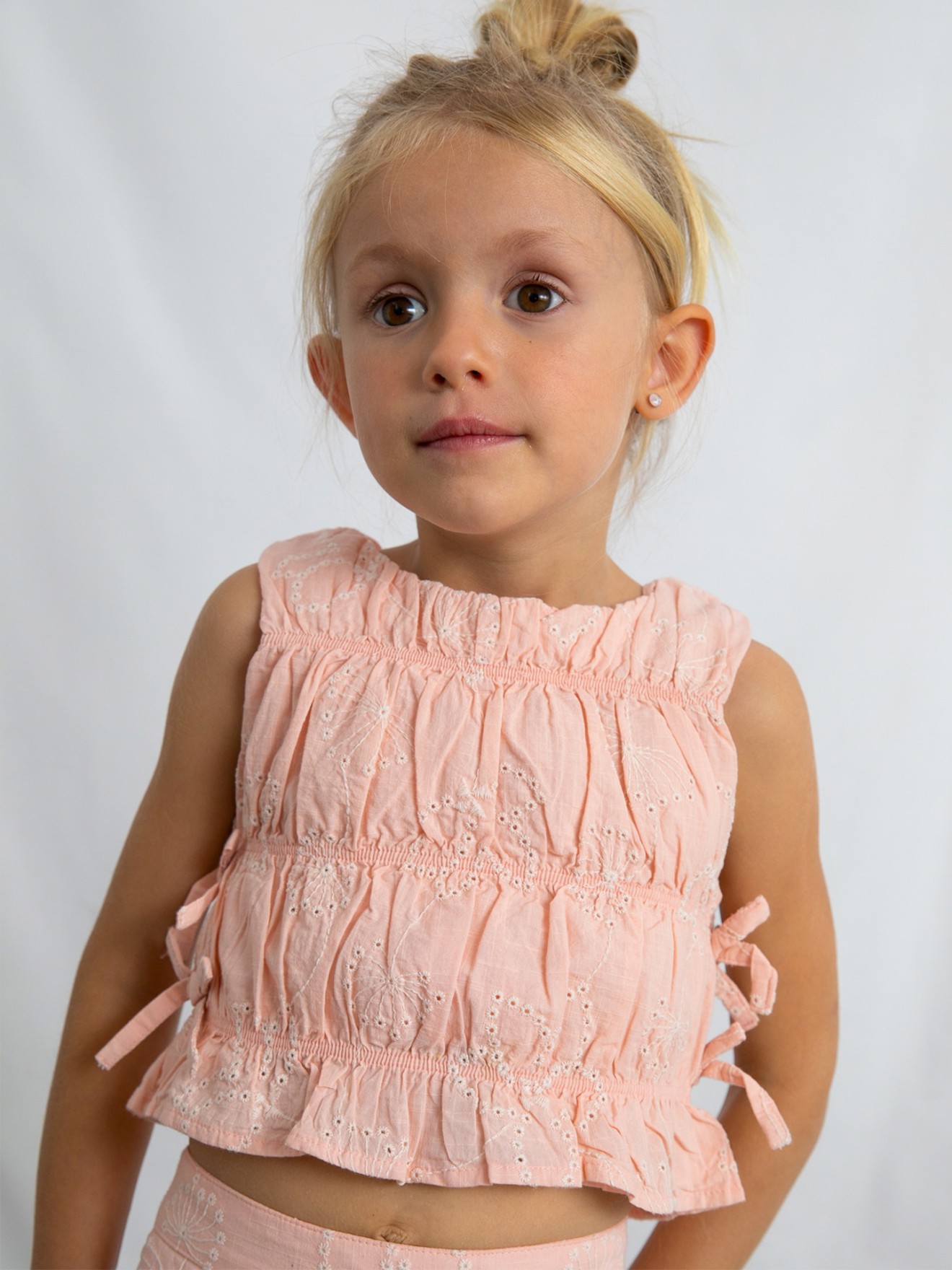 Conjunto de Top Franzido e Calças Largas