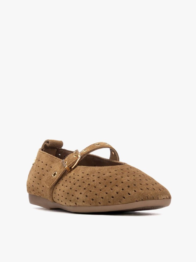 Sabrinas de Pele Perfurada