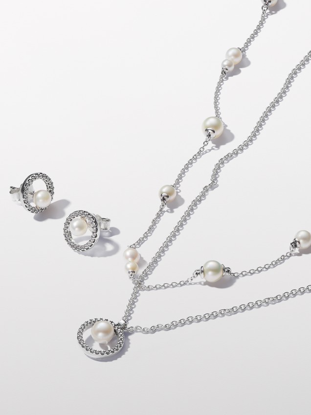 Colar Treated Freshwater Cultured Pearl & Pavé