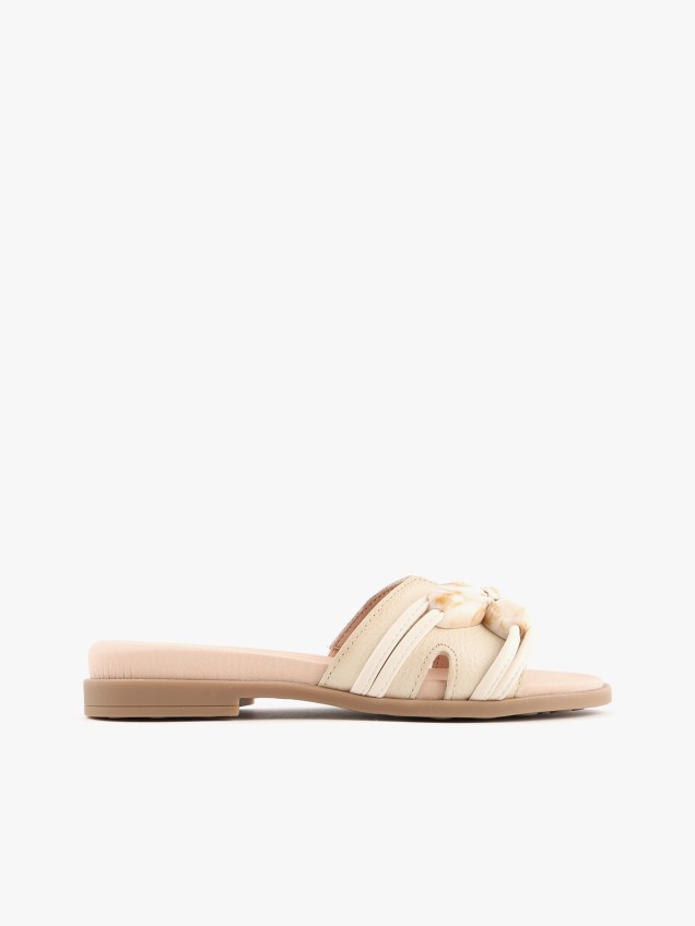 Chinelas Rasas de Pele