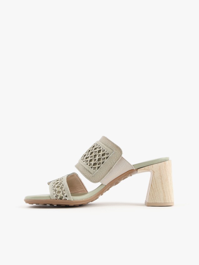 Sandálias Mule em Pele