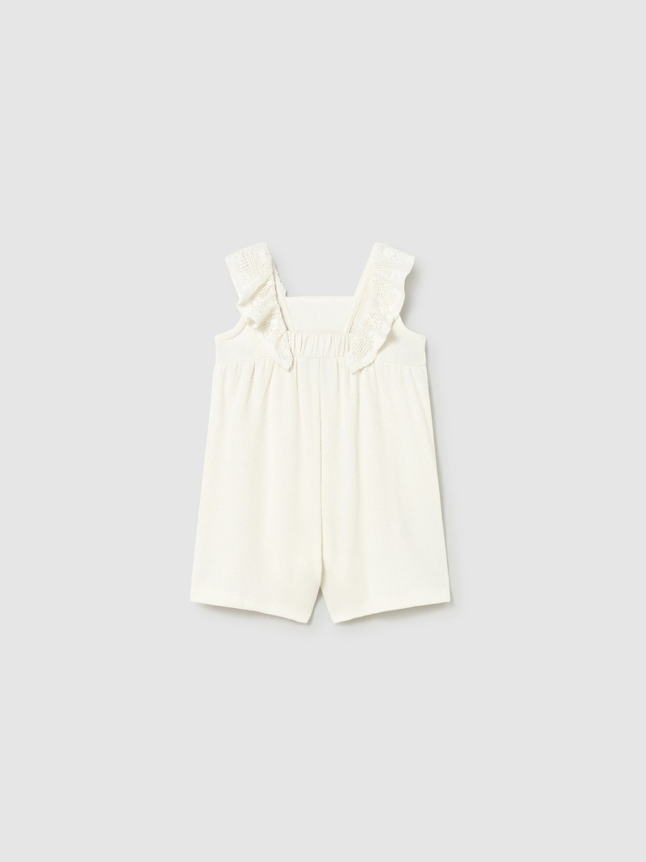 Macac�o Curto com Folhos