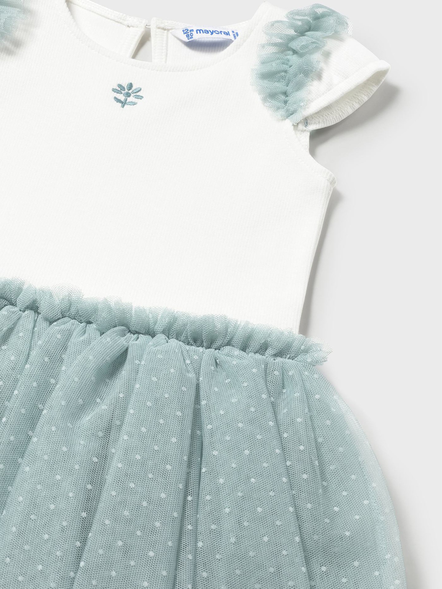 Vestido com Saia de Tule