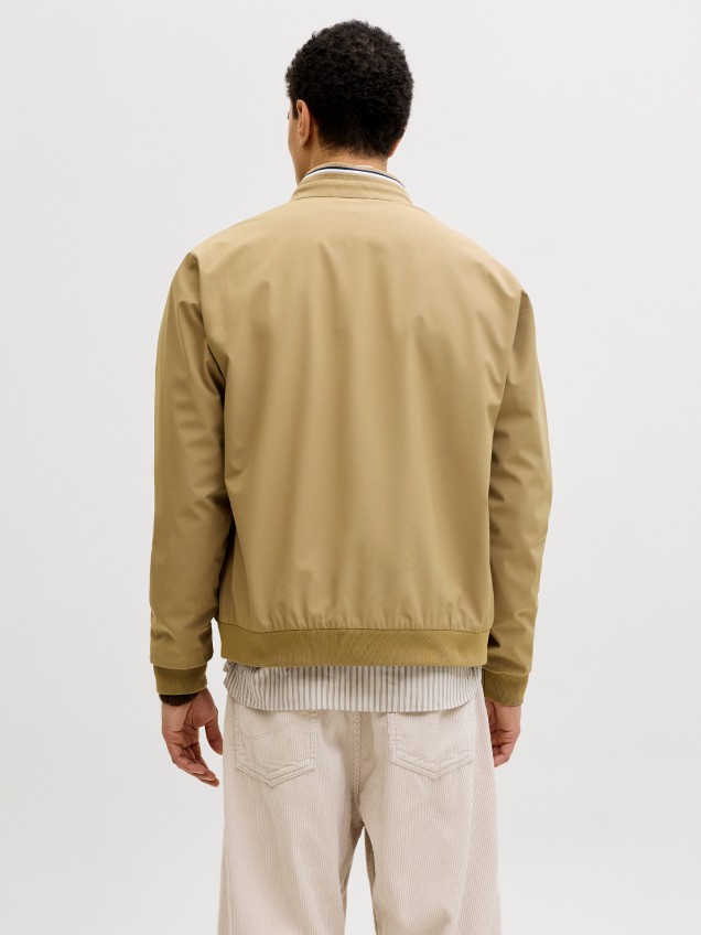 Blusão Estilo Bomber com Fecho de Correr