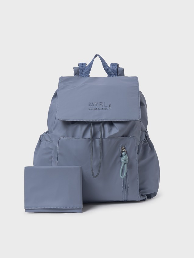 Mochila com Bolsa e Fecho de Cordão