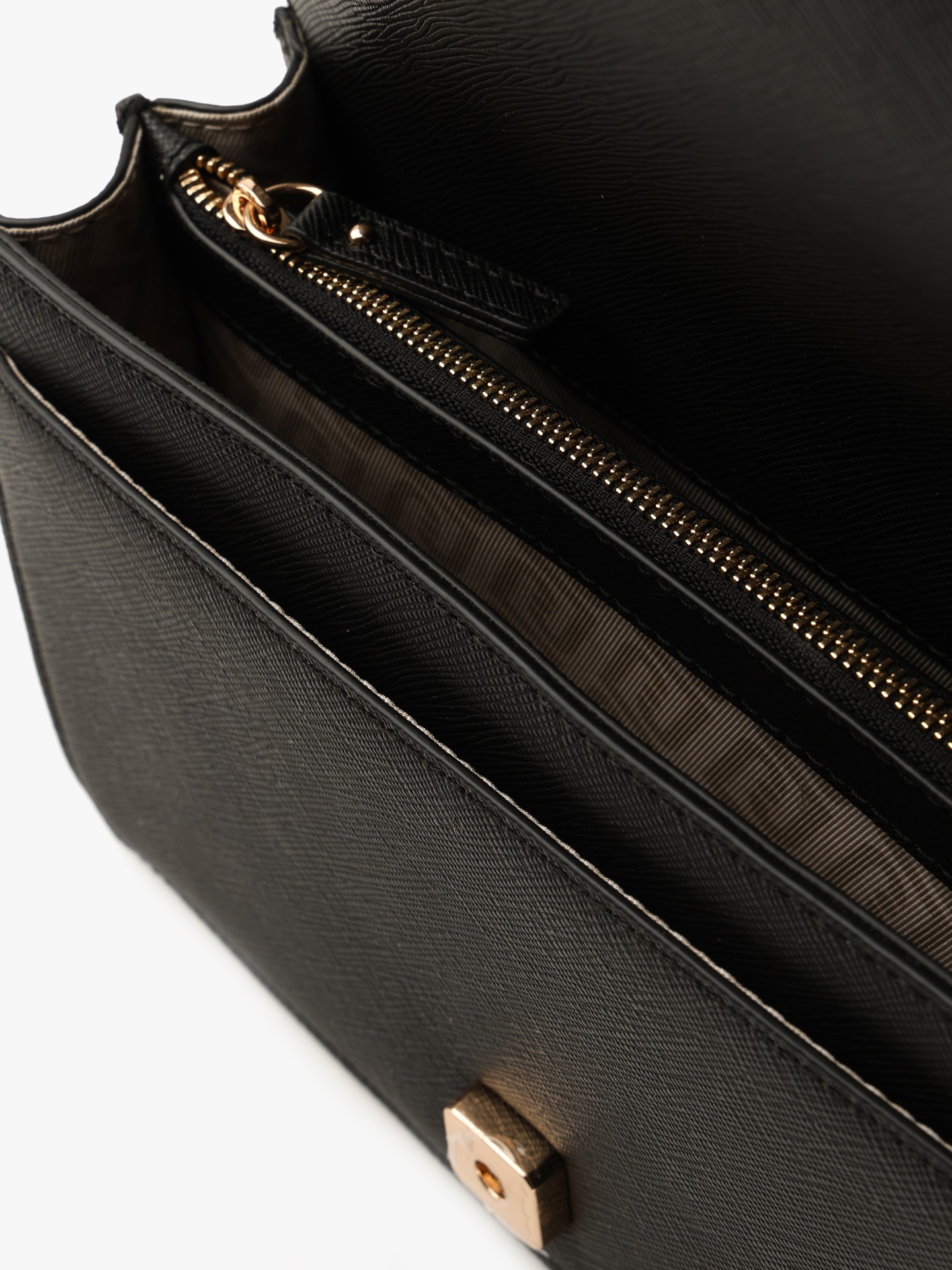 Mala de Tiracolo Estruturada