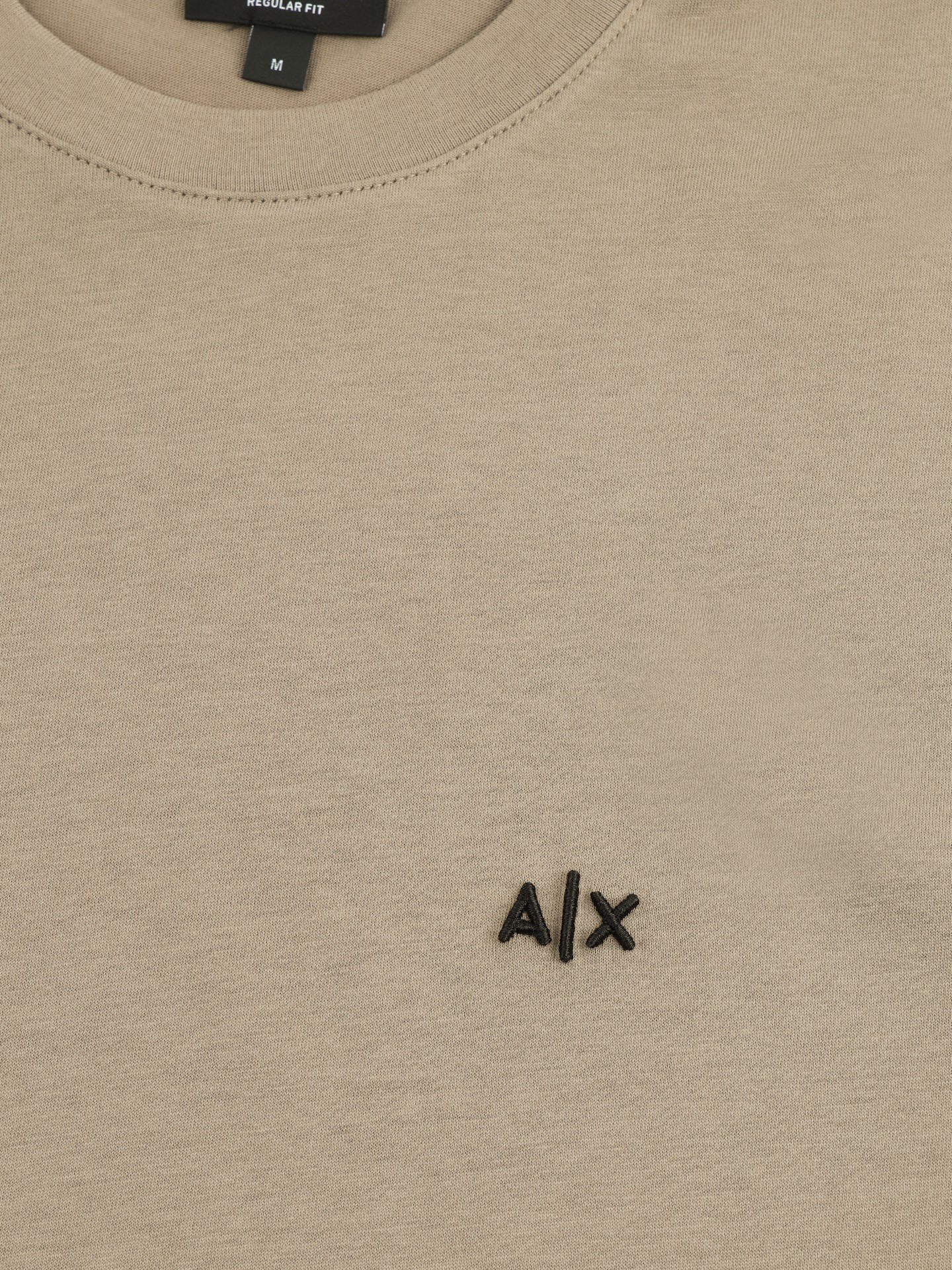 T-shirt com Logótipo