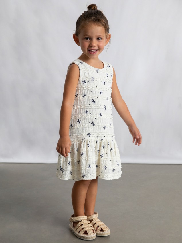 Vestido com Padr�o de La�os