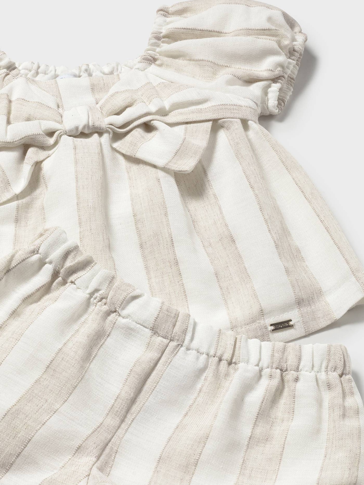 Conjunto de Blusa e Calções