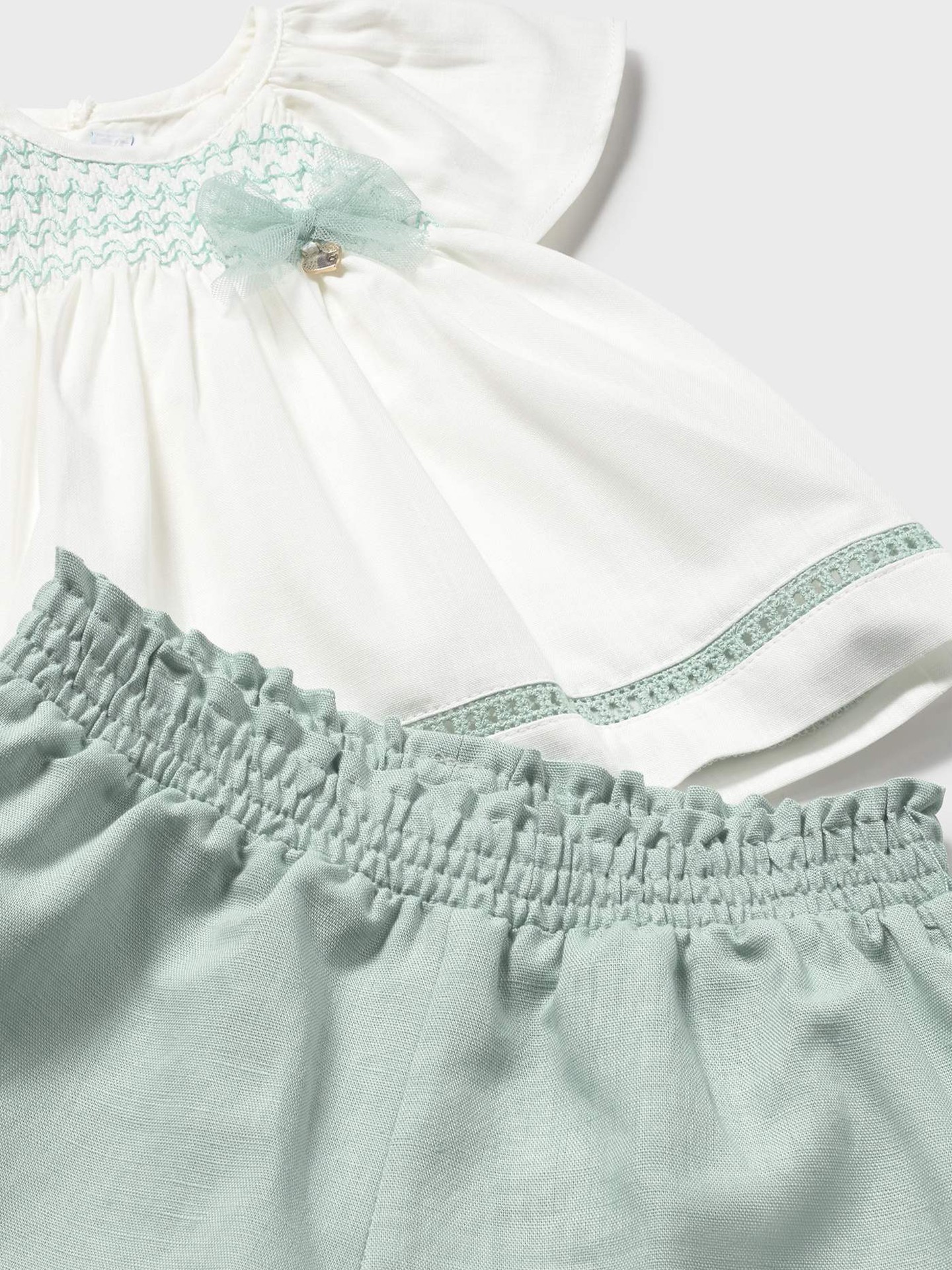 Conjunto de Blusa e Calções