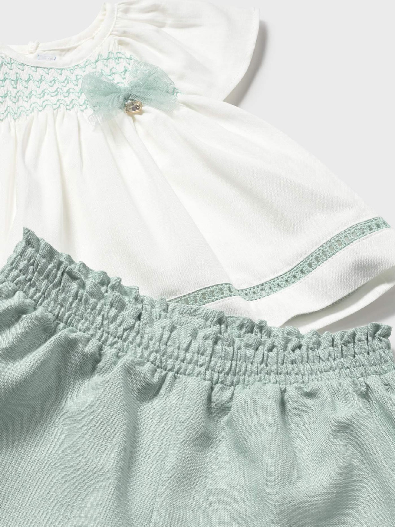 Conjunto de Blusa e Calções