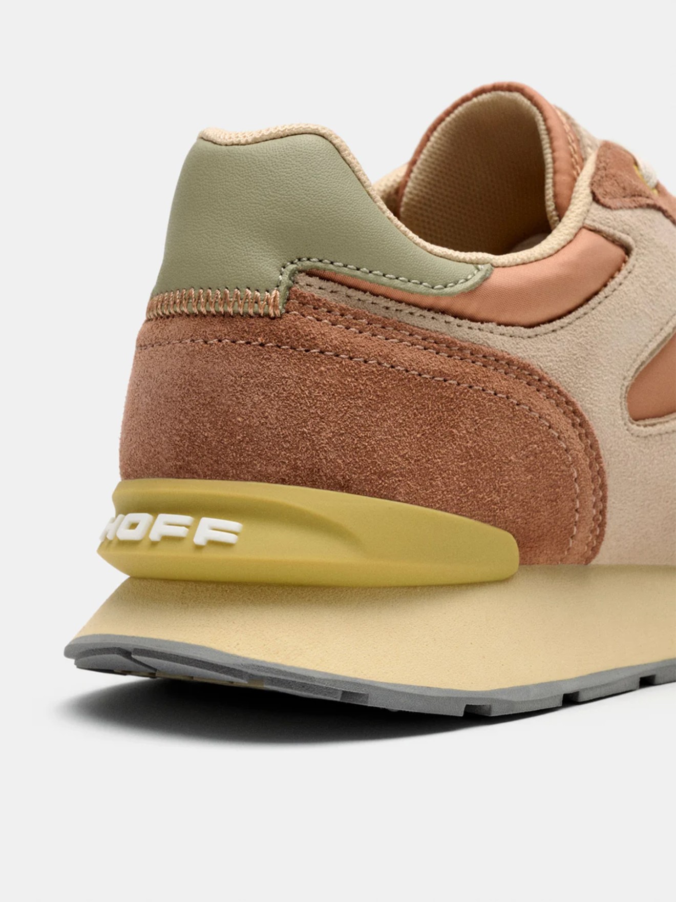 Sapatilhas City Retro em Pele