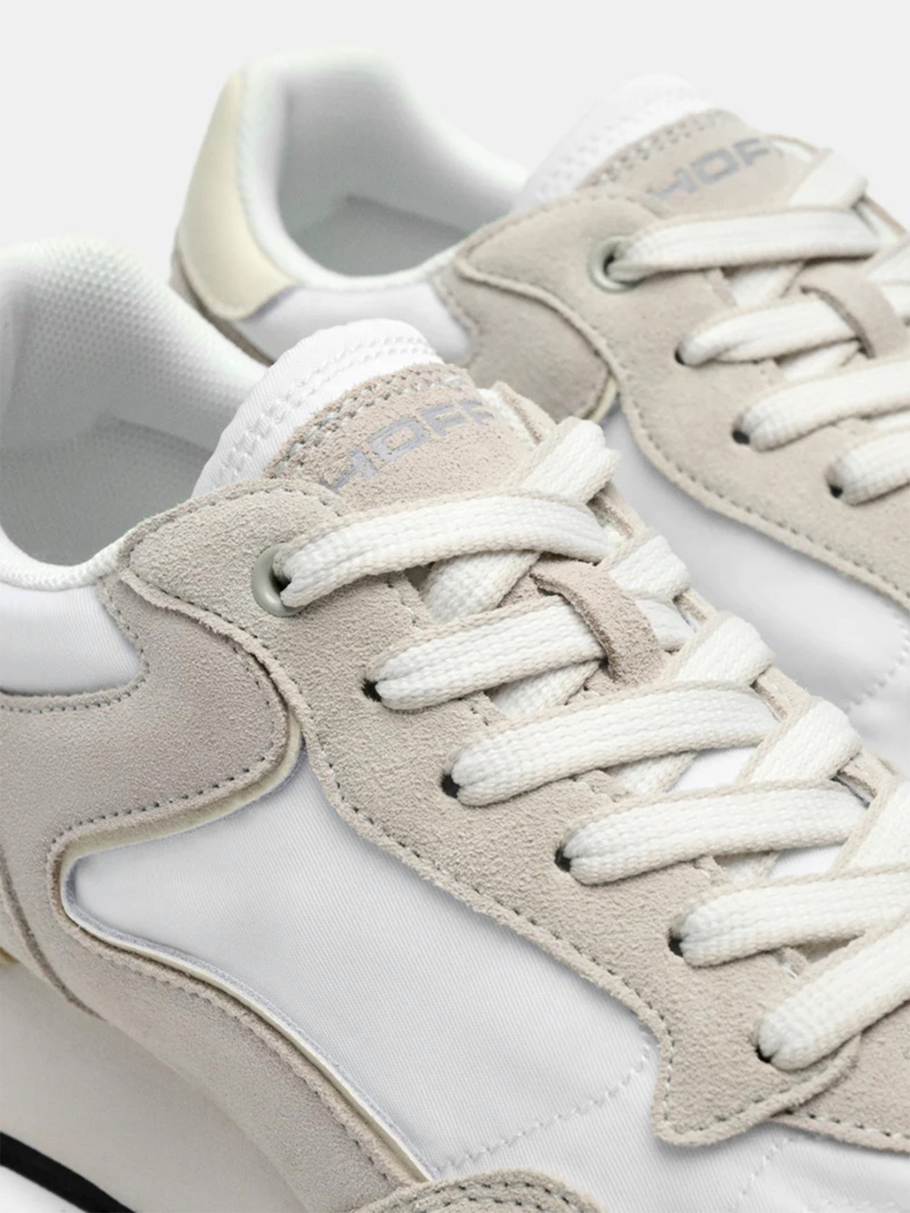 Sapatilhas CITY em Pele