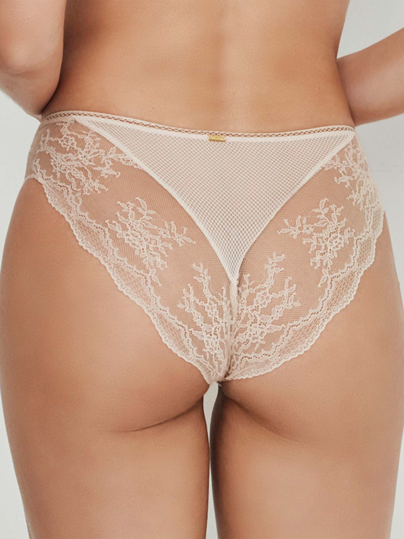 Cueca Brasileira com Renda Floral
