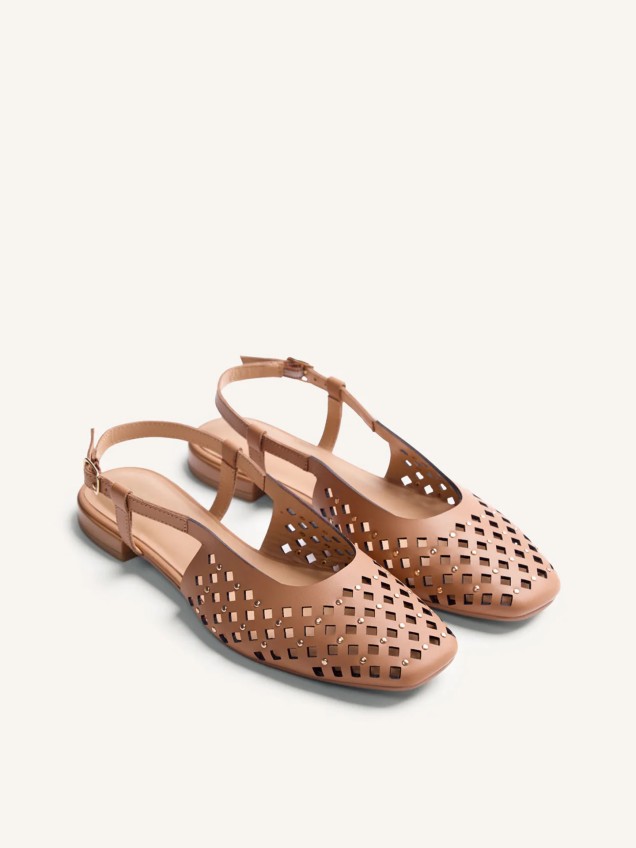 Sabrinas Kyaka em Pele