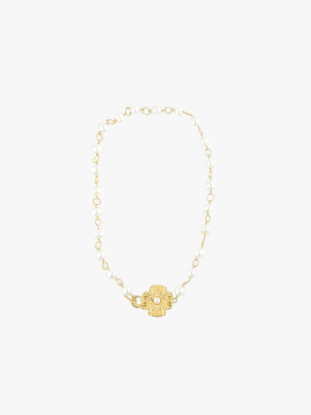 Colar de P�rolas com Fecho em Flor