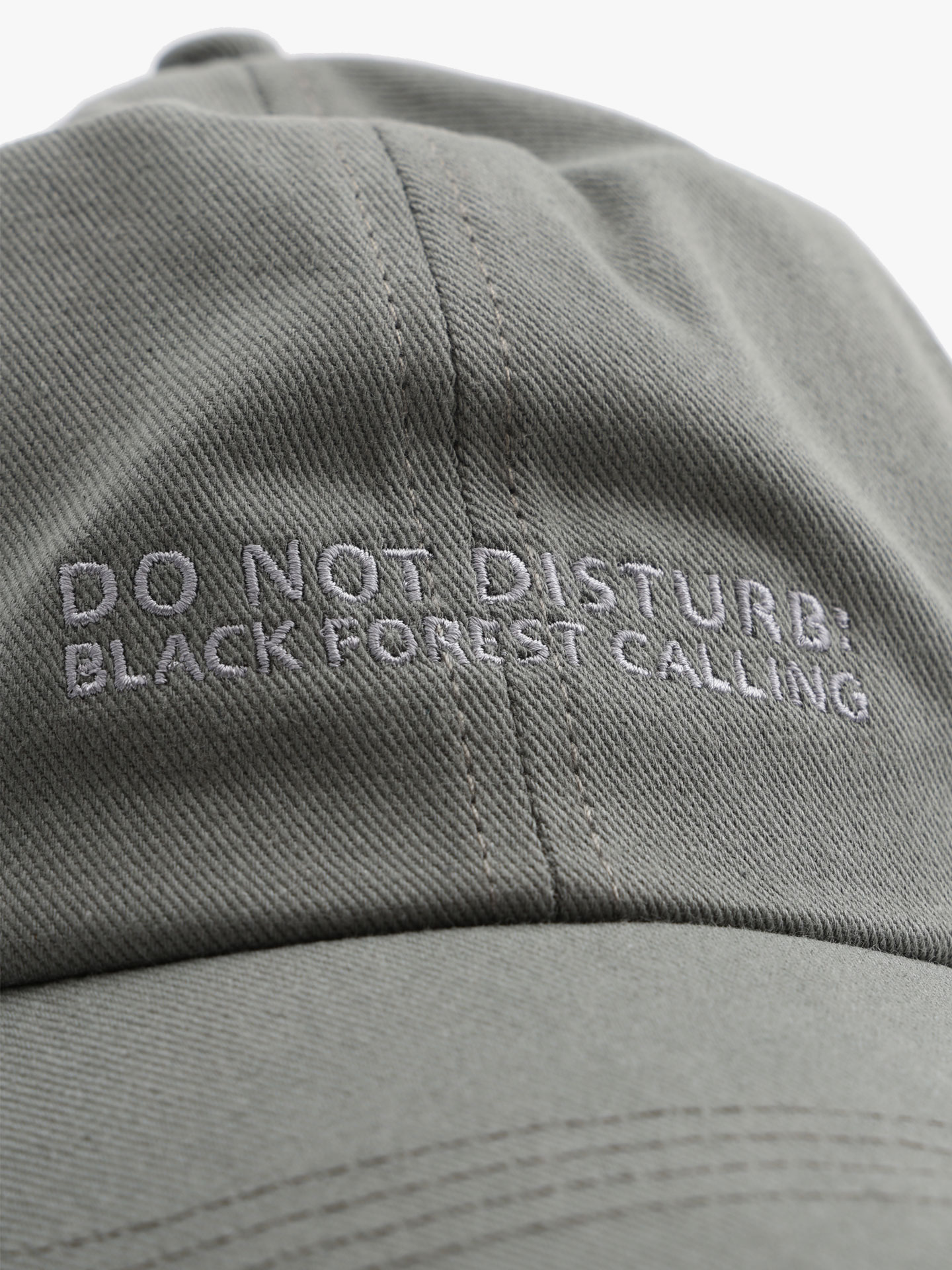 Boné de Algodão com Bordado Frontal