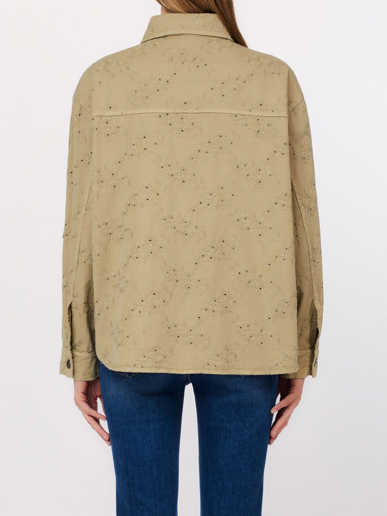 Camisa com Bordado Perfurado