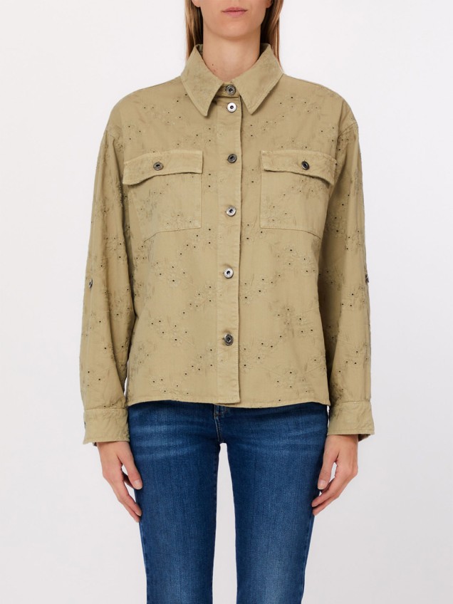 Camisa com Bordado Perfurado