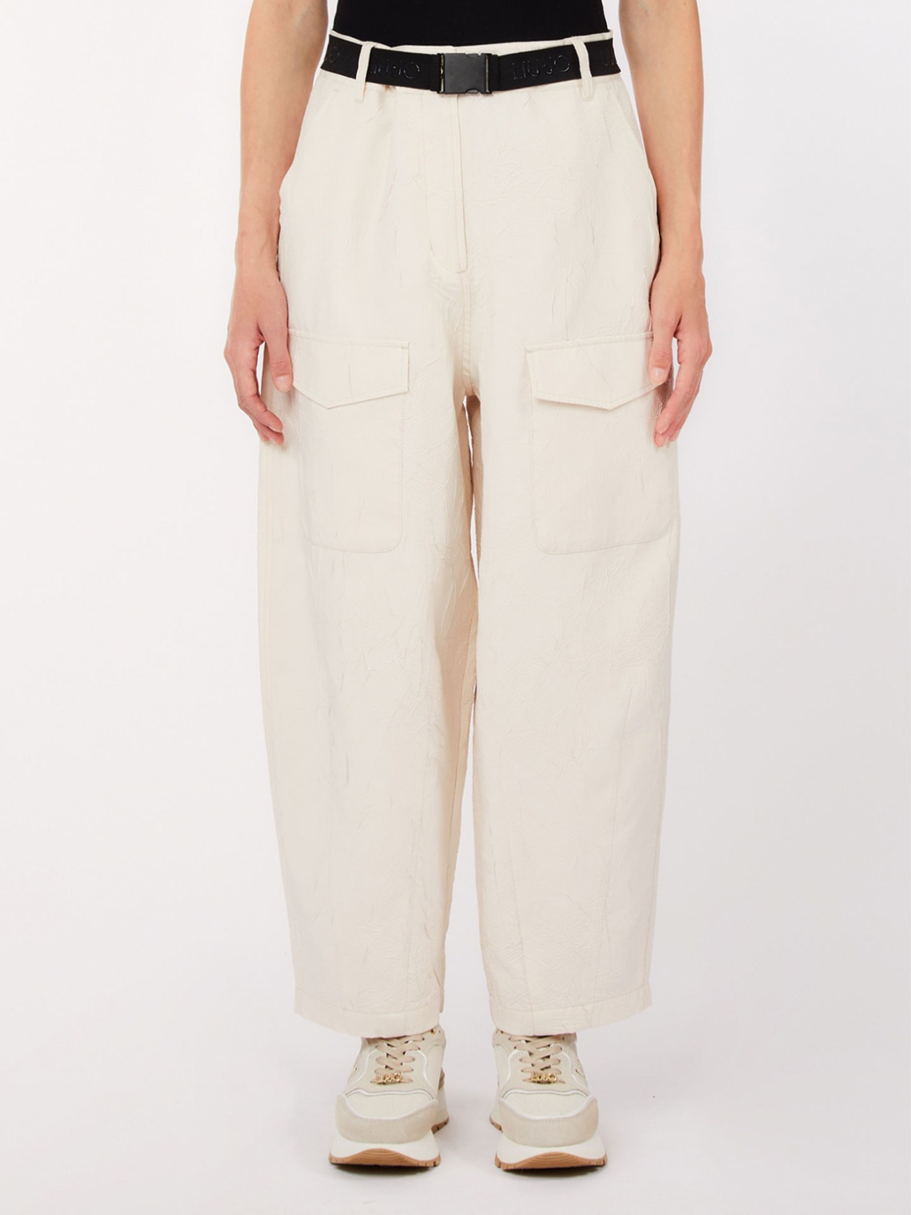 Calças Cargo com Textura Enrugada