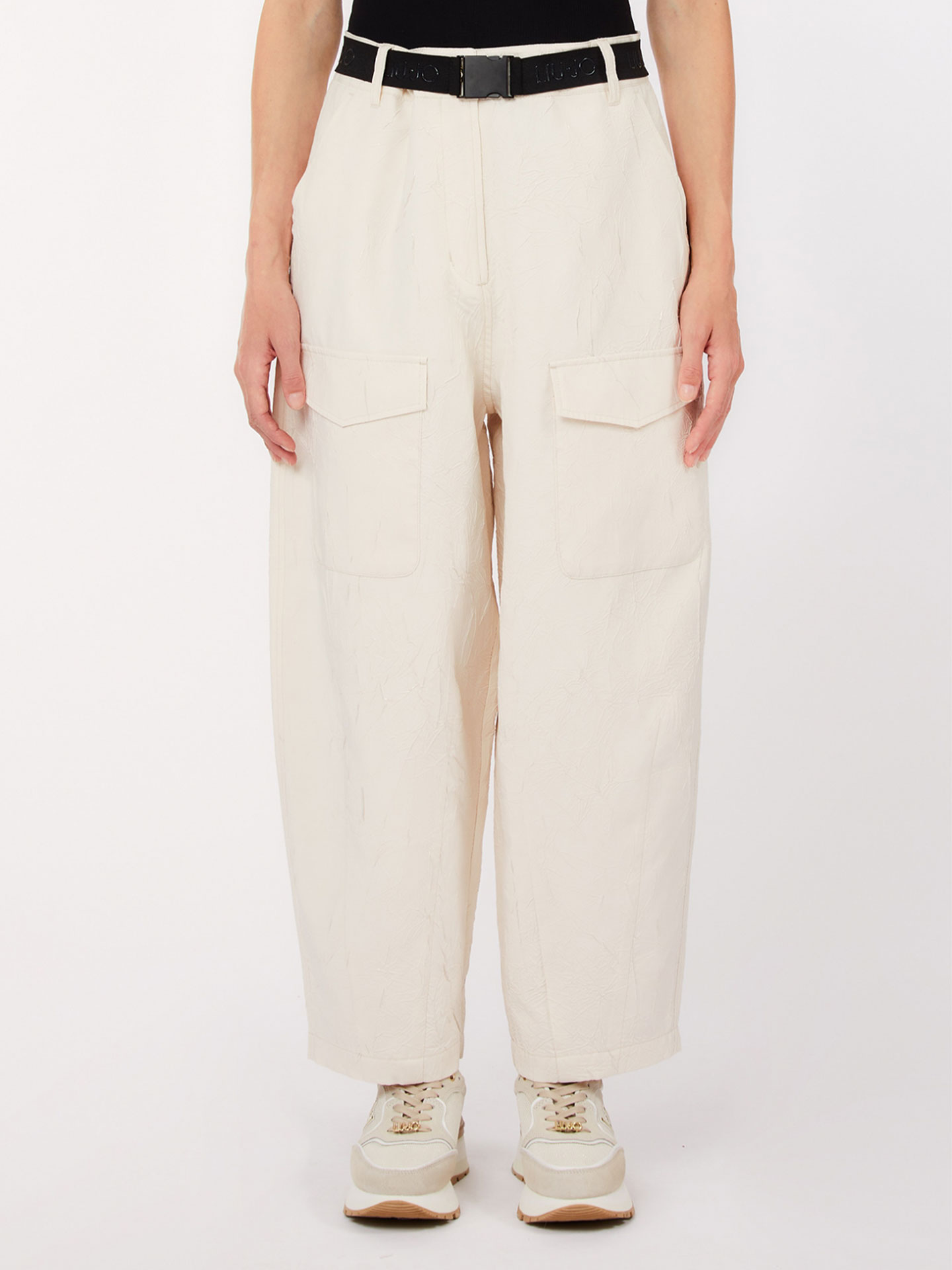 Calças Cargo com Textura Enrugada