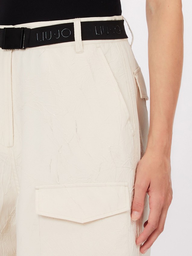 Calças Cargo com Textura Enrugada