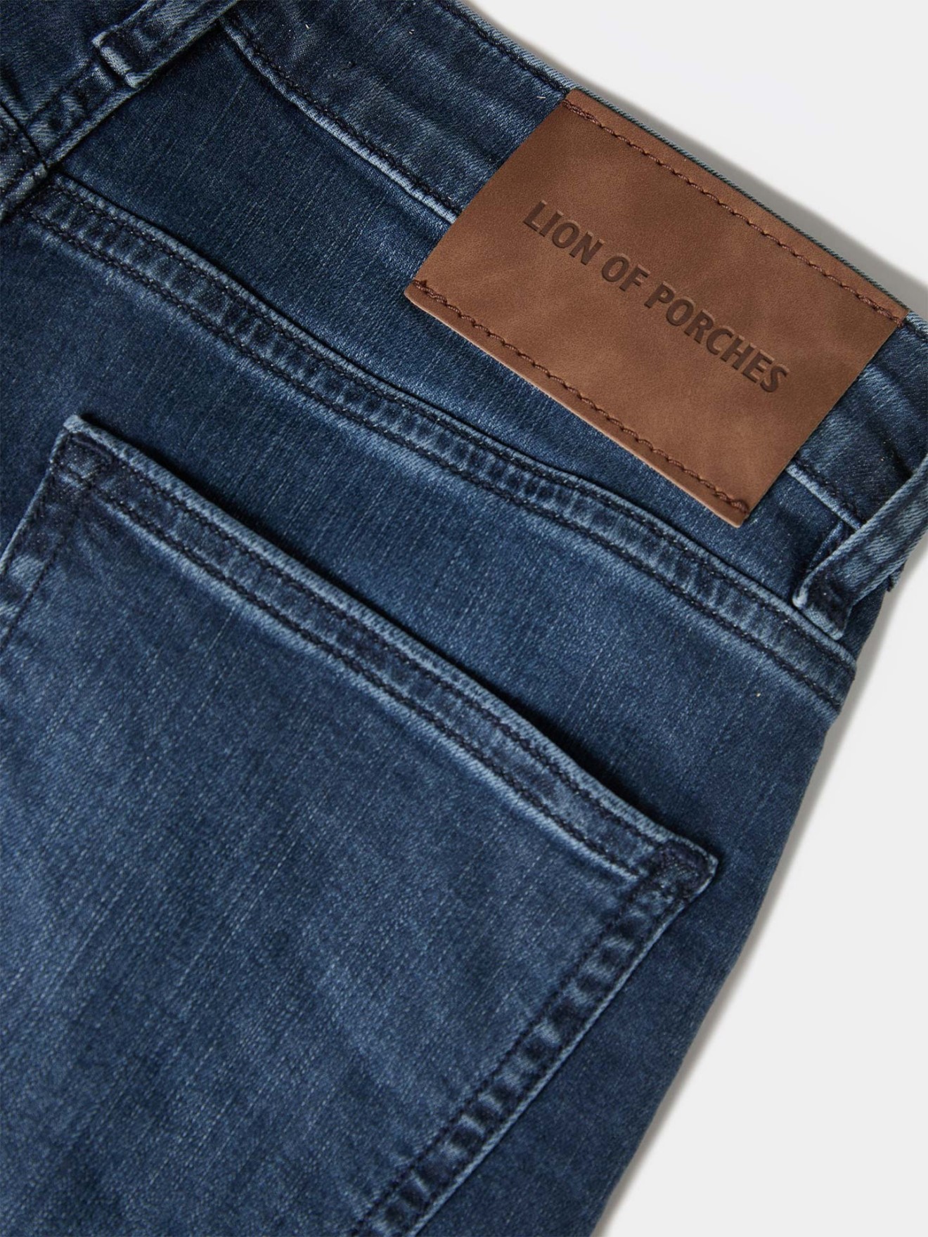 Cal�as de Ganga Regular Fit