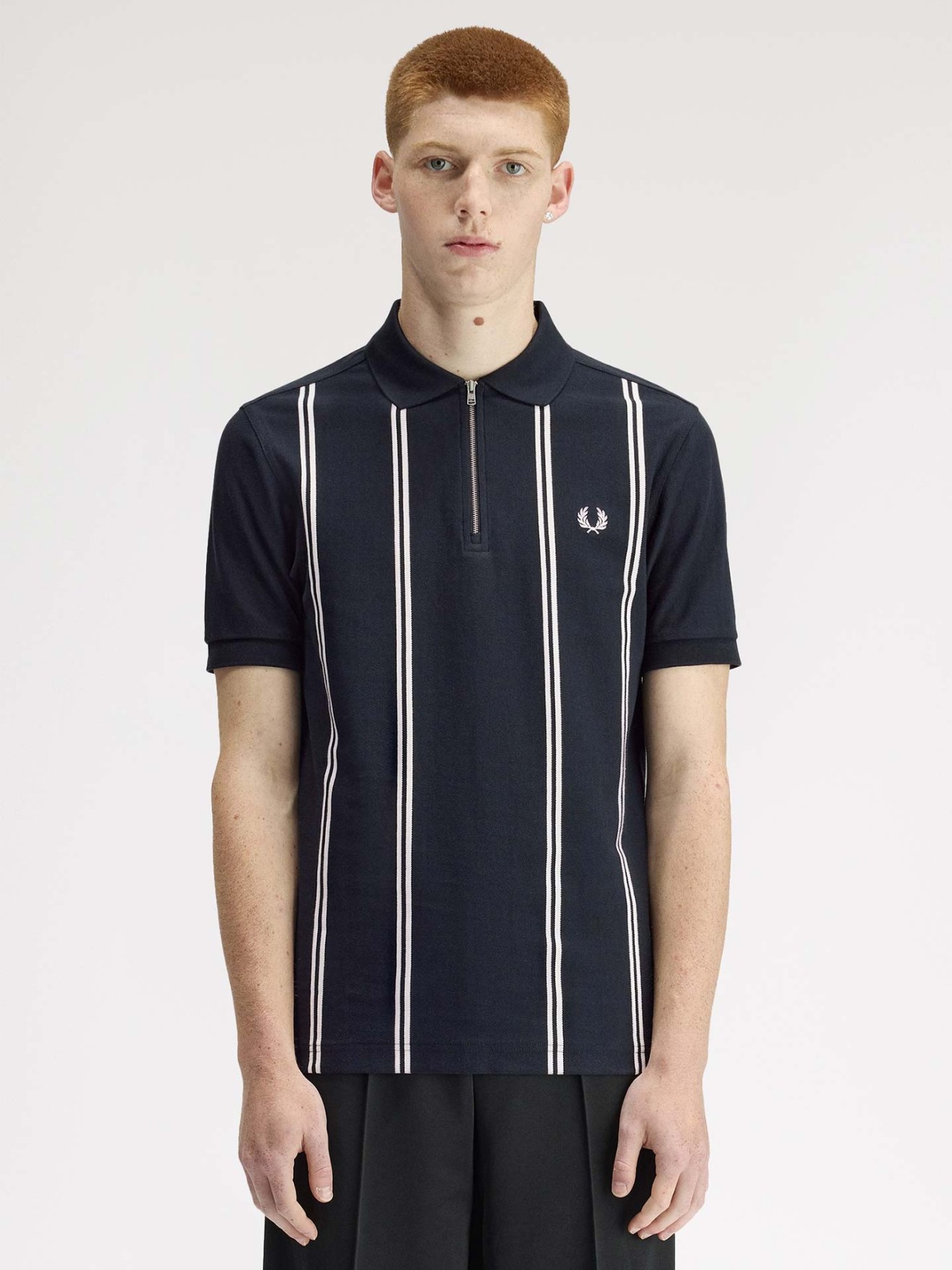 Polo Piqu� com Riscas e Meio Fecho M2419