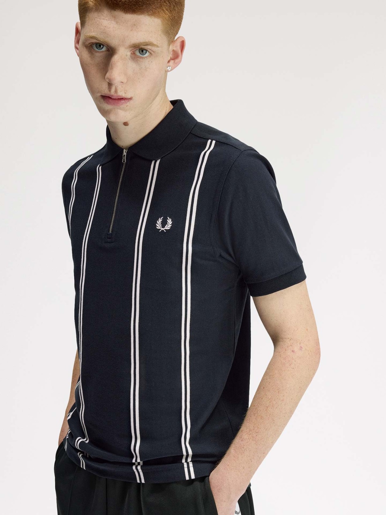 Polo Piqué com Riscas e Meio Fecho M2419