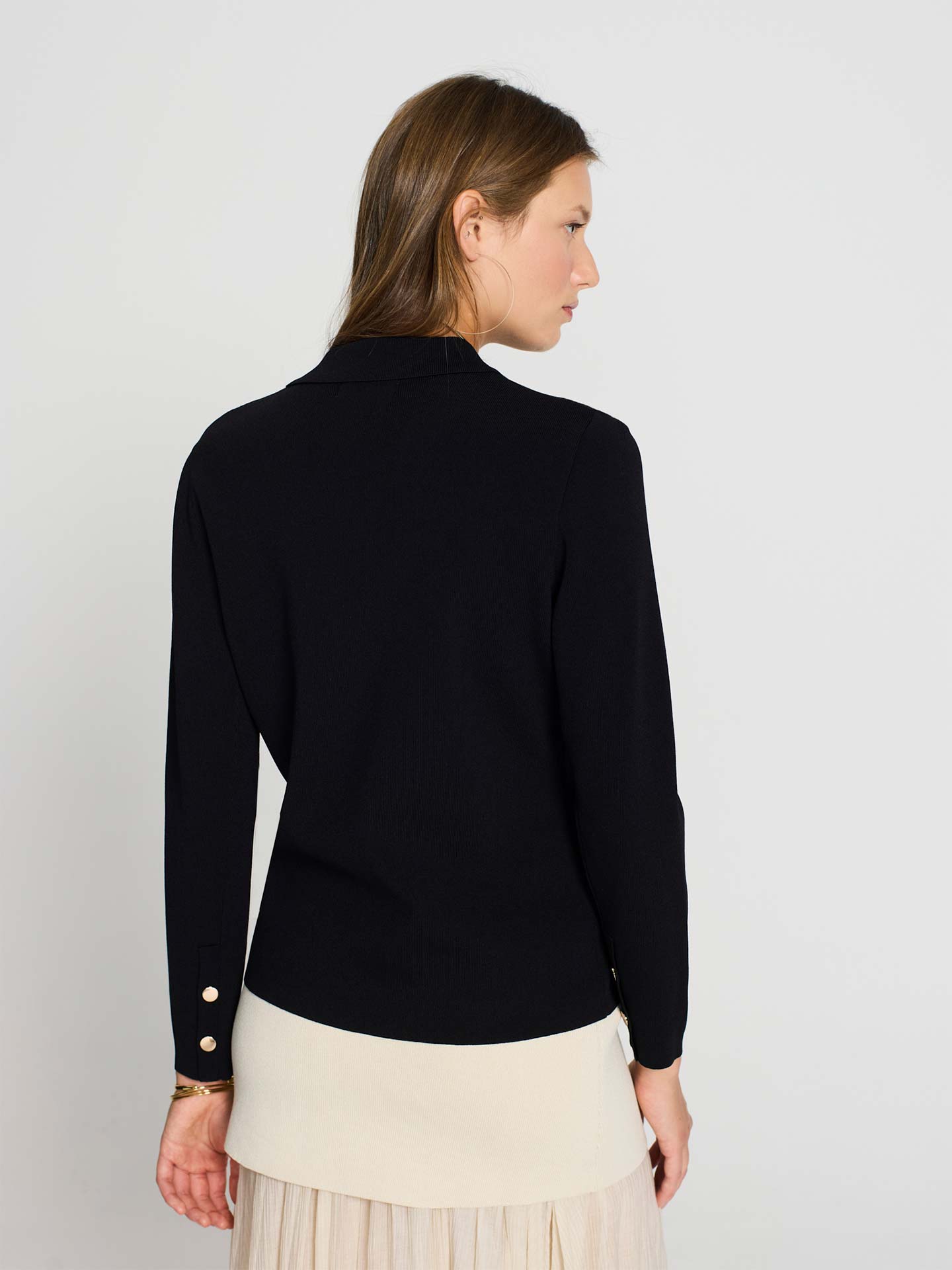 Casaco de Malha com Botões Metálicos