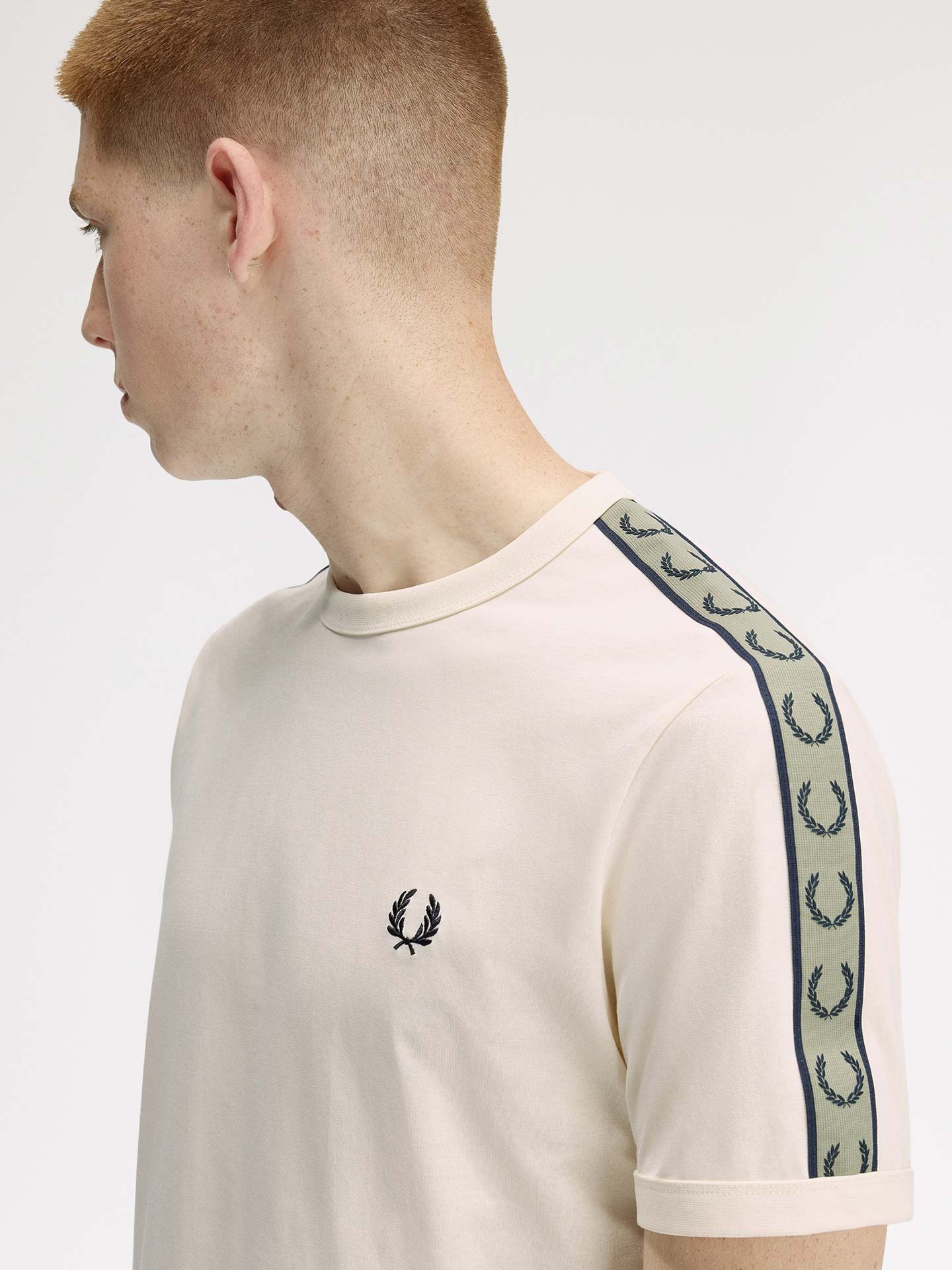 T-shirt Ringer com Fita Contrastante M4613