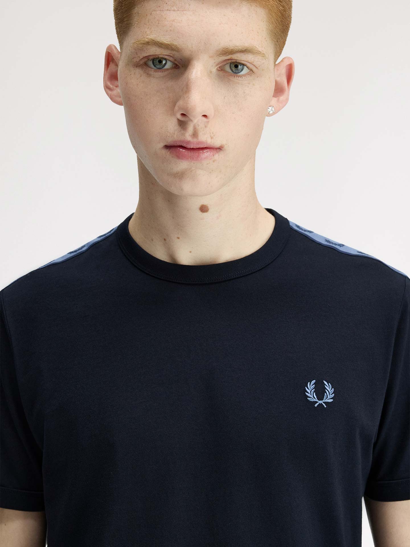 T-shirt Ringer com Fita Contrastante M4613