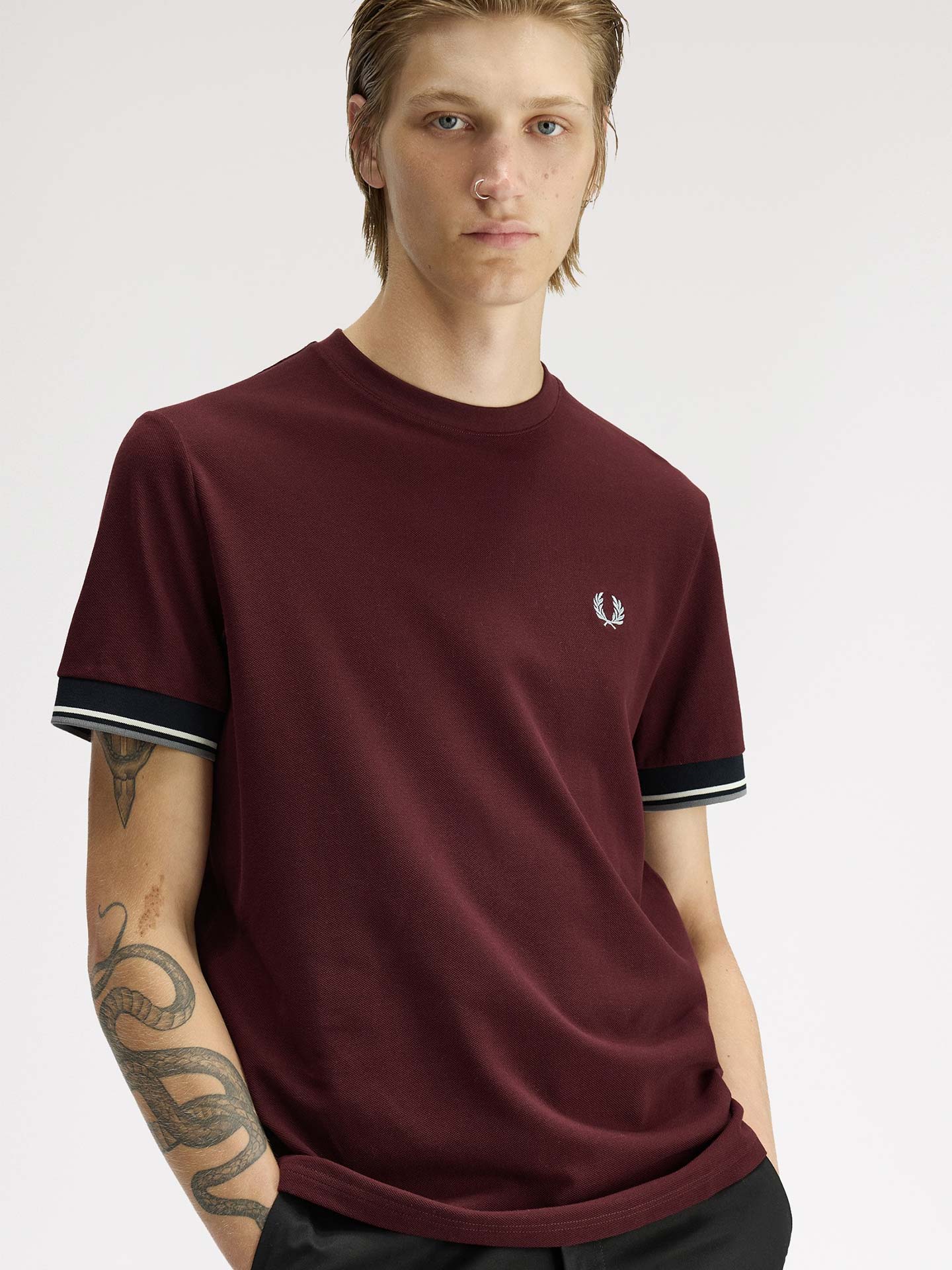 T-shirt com Punhos de Faixa Dupla M2396