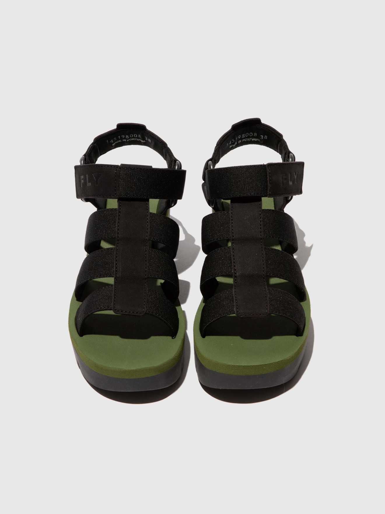 Sand�lias com Plataforma YOJI198FLY