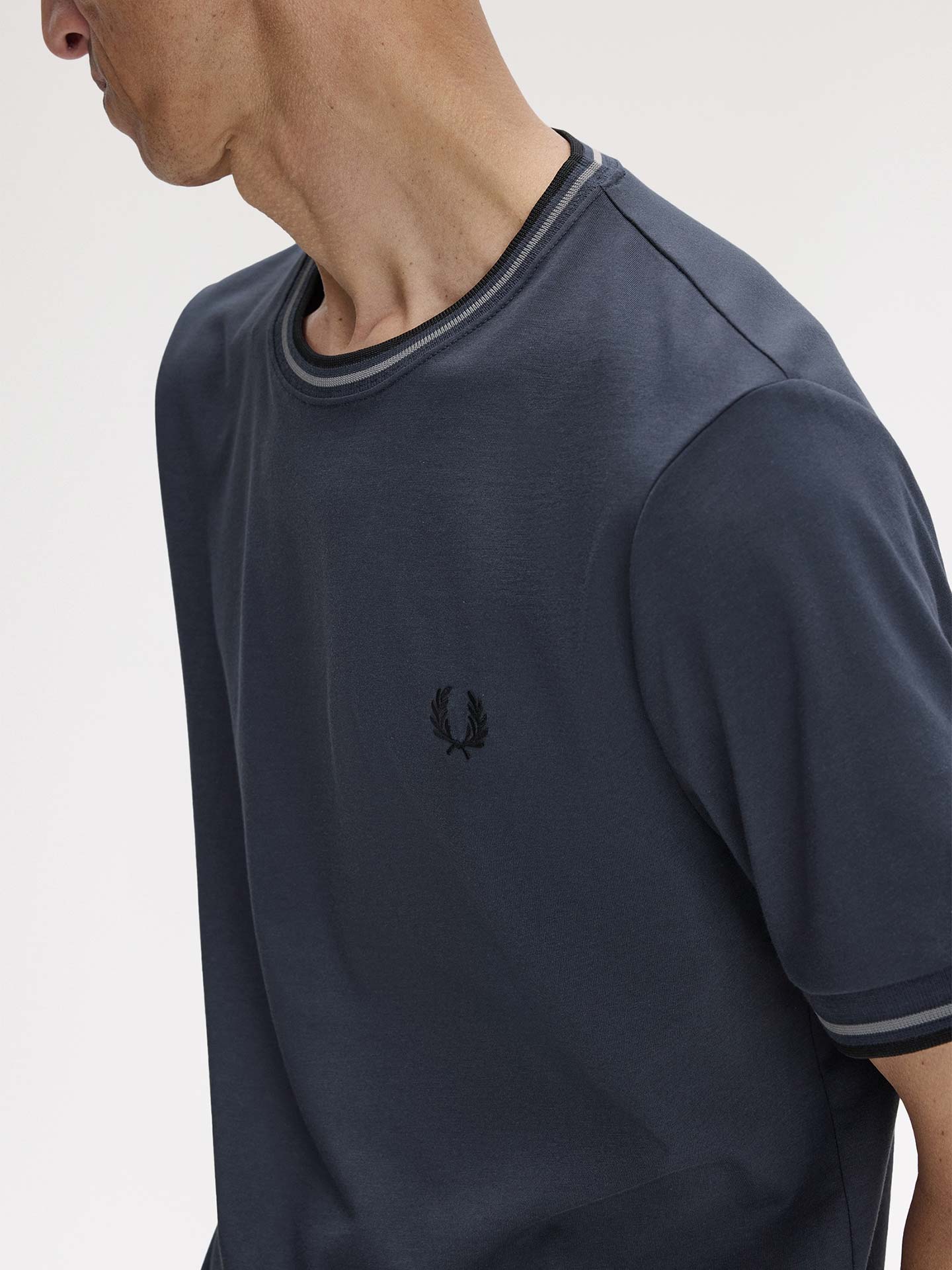 T-shirt com Riscas M1588V