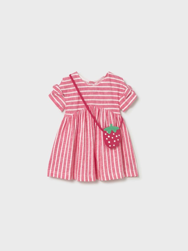 Vestido com Padrão e Mala