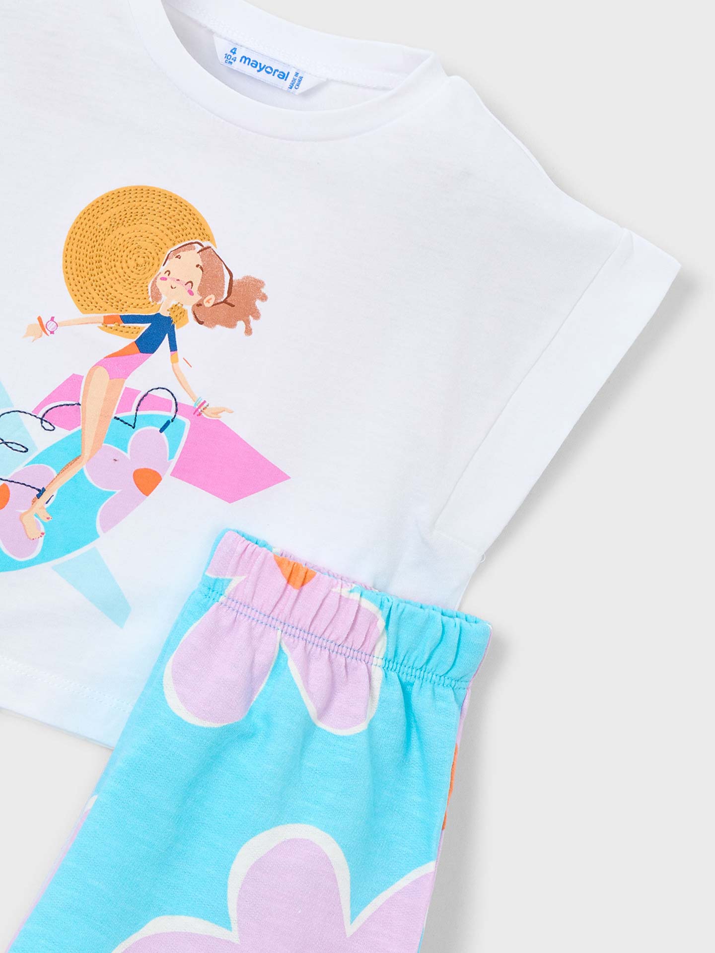 Conjunto de T-shirt e Calções