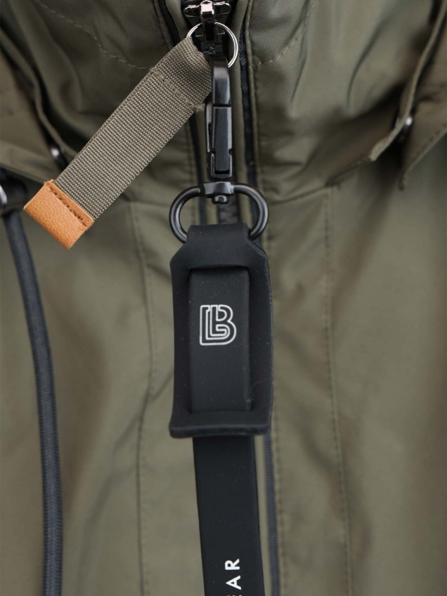 Parka com Capuz Ajustável