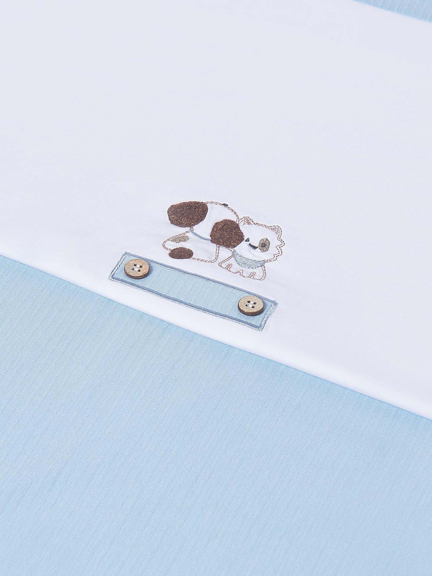 Manta com Bordado e Riscas