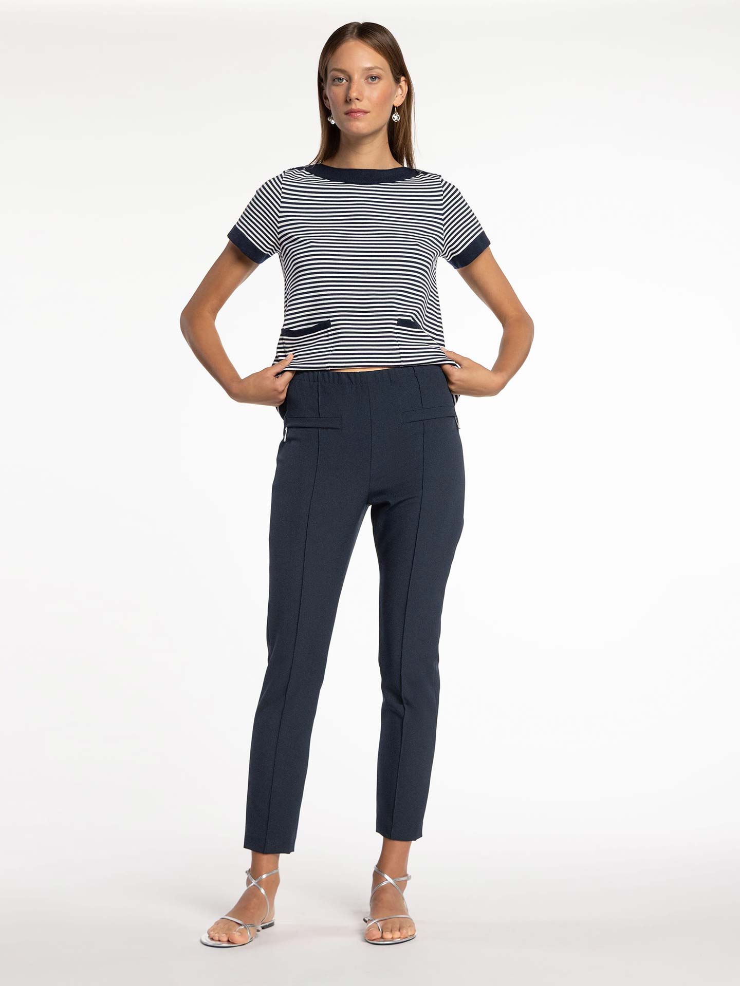 Calça Skinny Cropped de Sarja