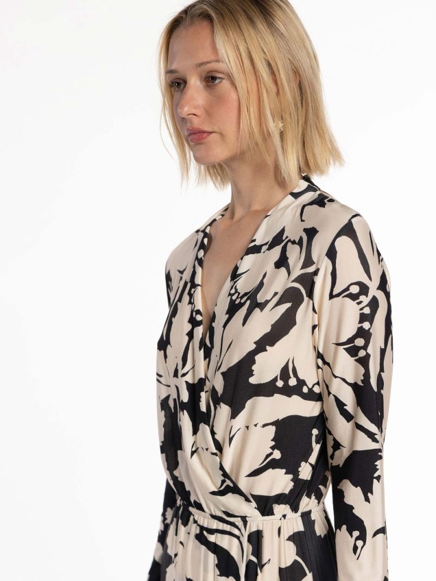 Vestido com Padrão Floral