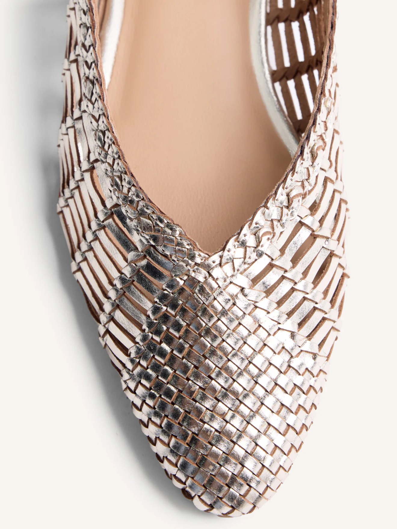 Sabrinas Tran�ados de Couro