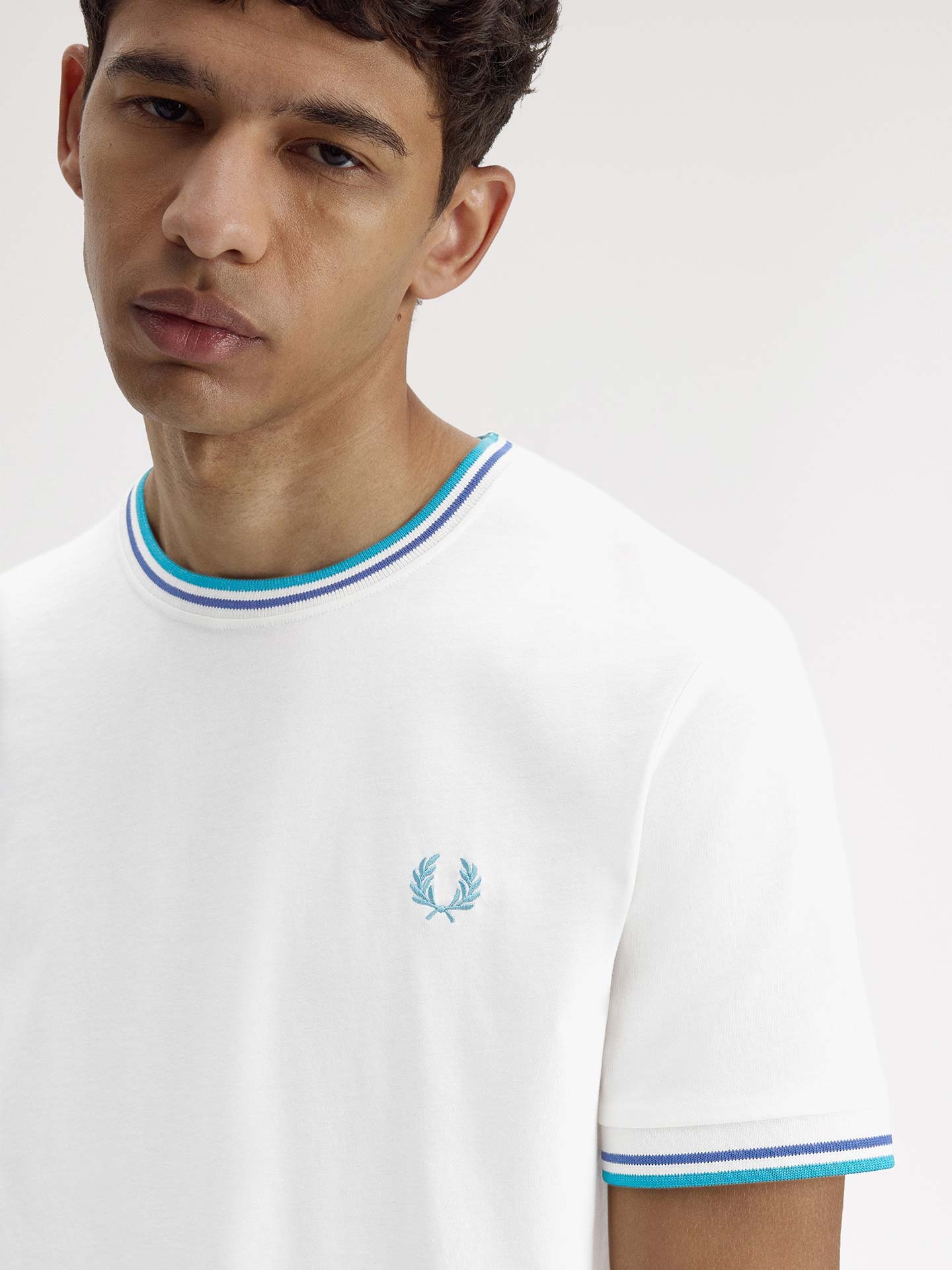 T-shirt com Riscas M1588V