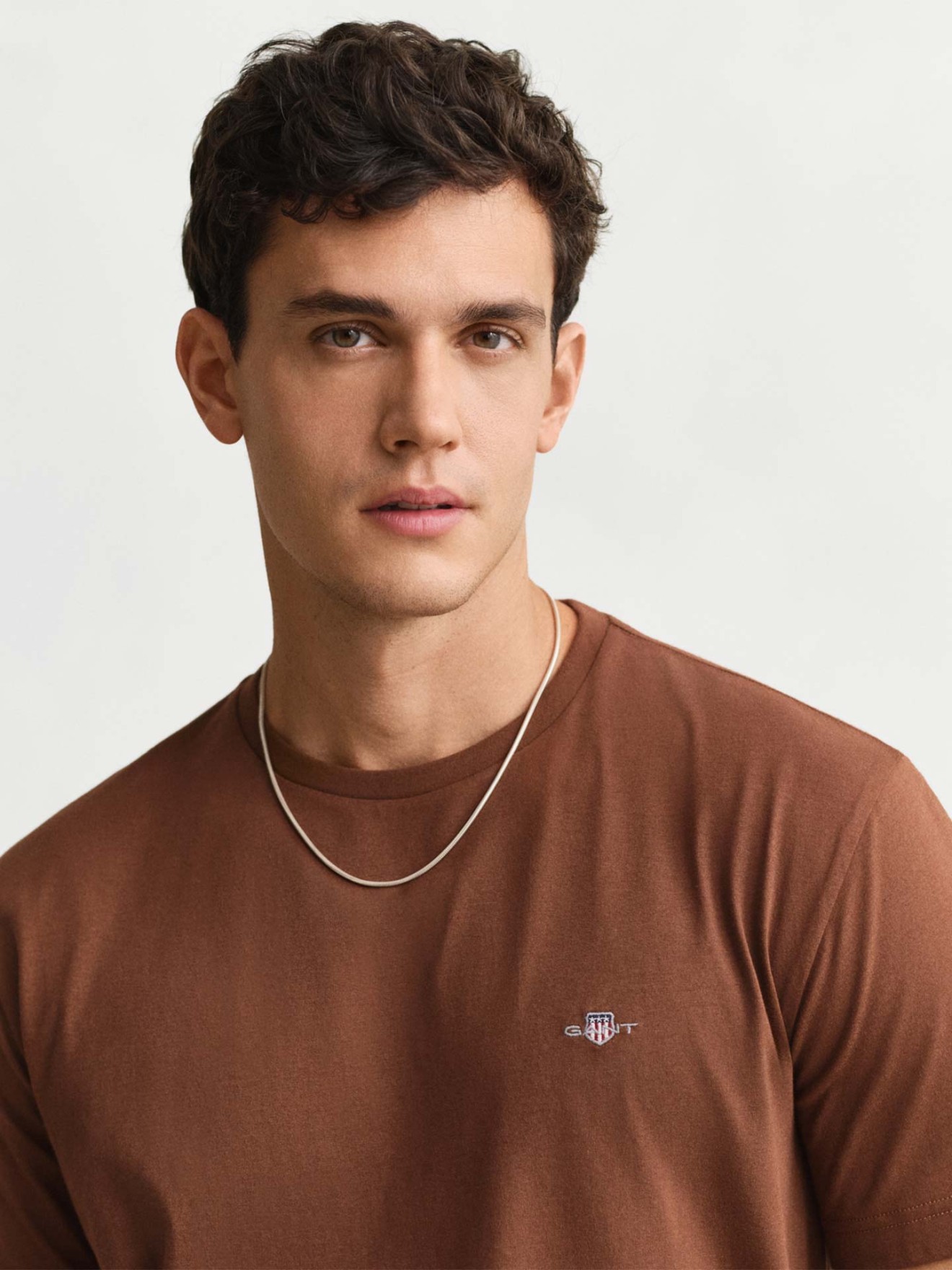 T-Shirt com Log�tipo Bordado