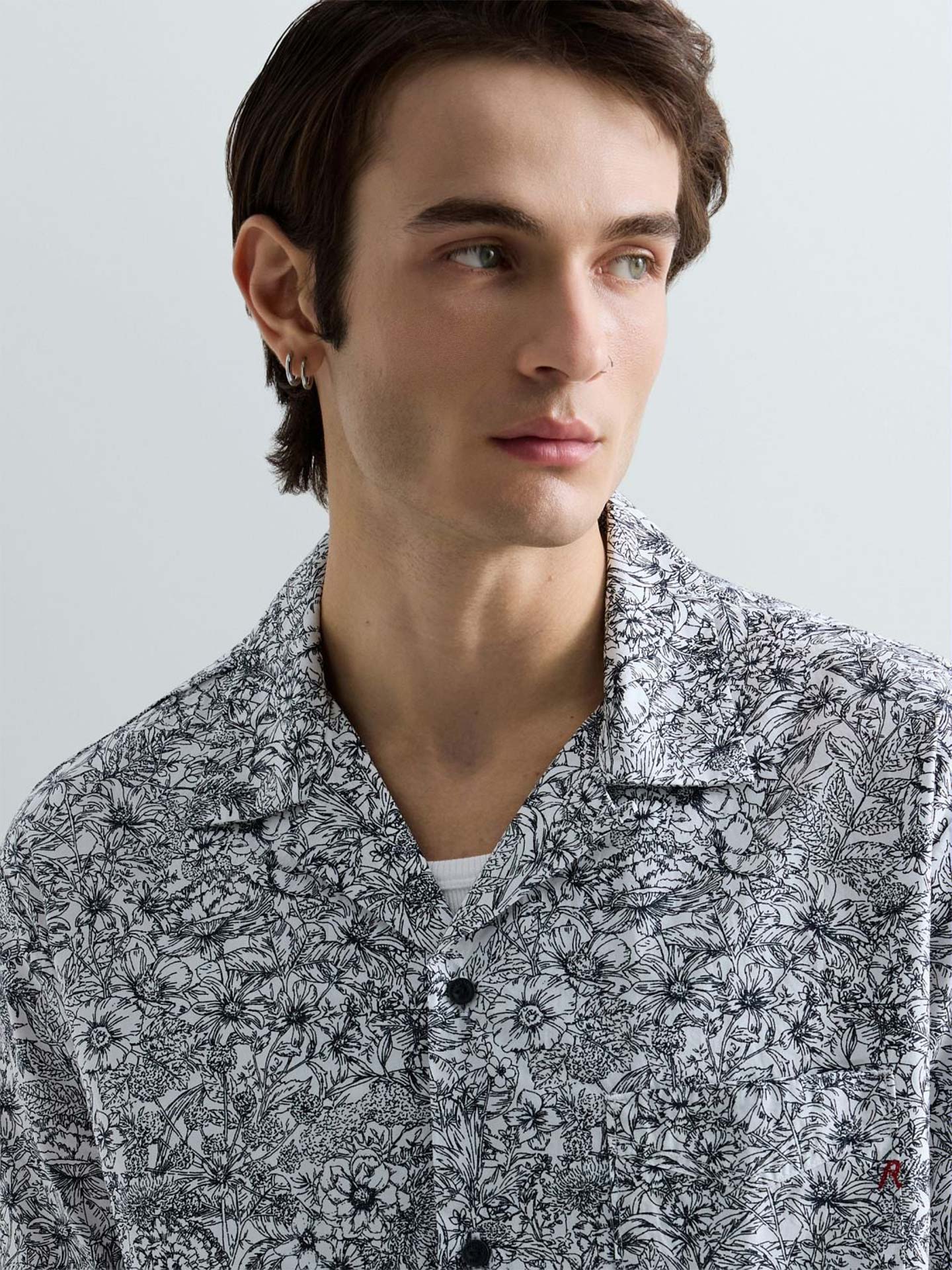 Camisa com Estampado Floral