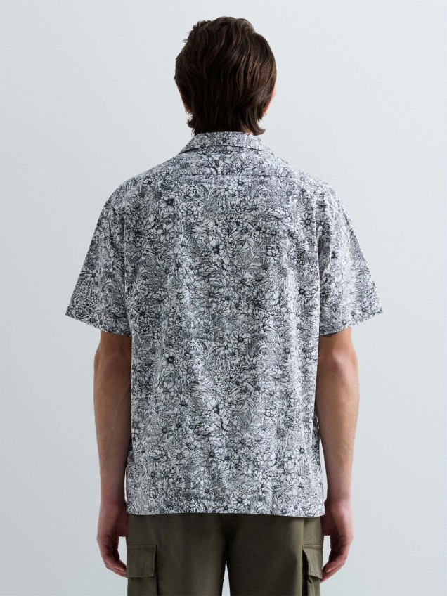 Camisa com Estampado Floral
