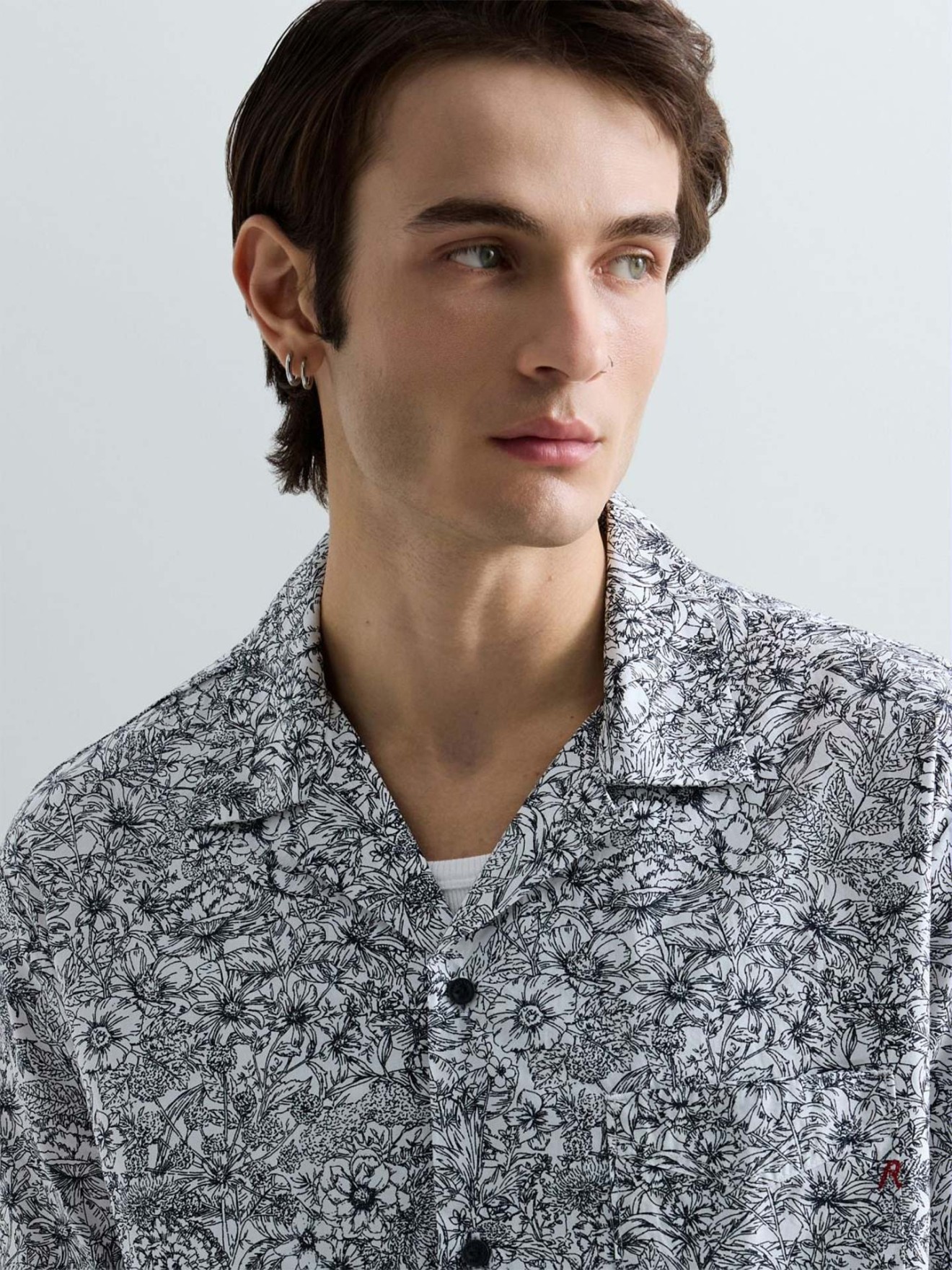 Camisa com Estampado Floral