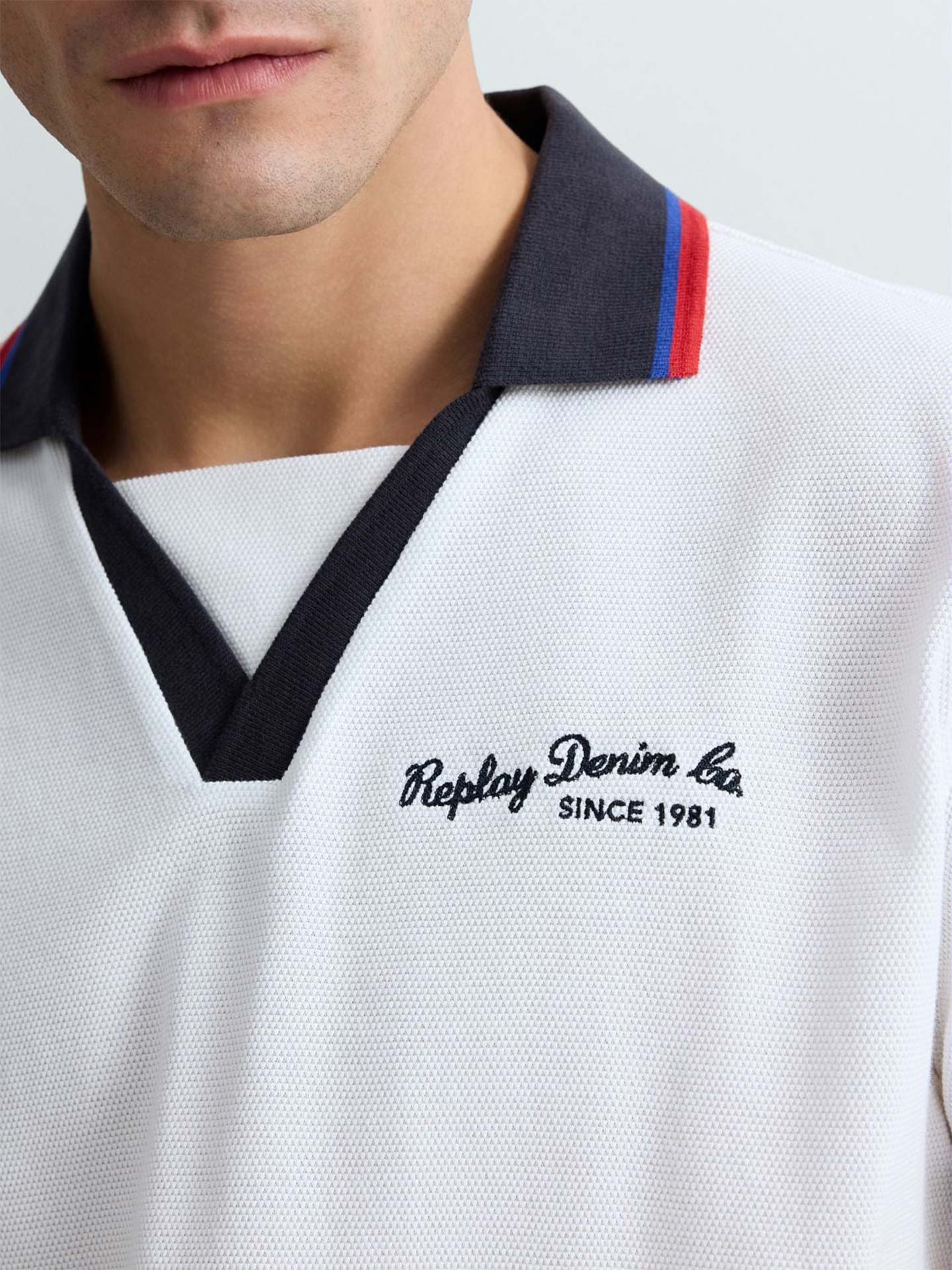 Polo Piqué com Bordado